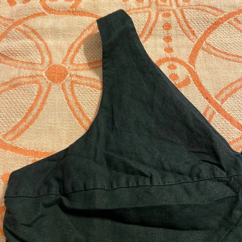 Who What Wear black peplum linen camisole - Picture 4 of 7
